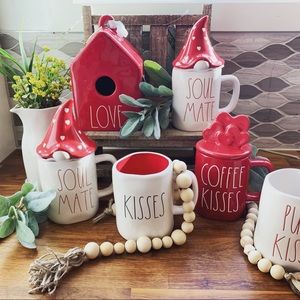 🌺 Farm beads. Perfect for gifts and decorating.